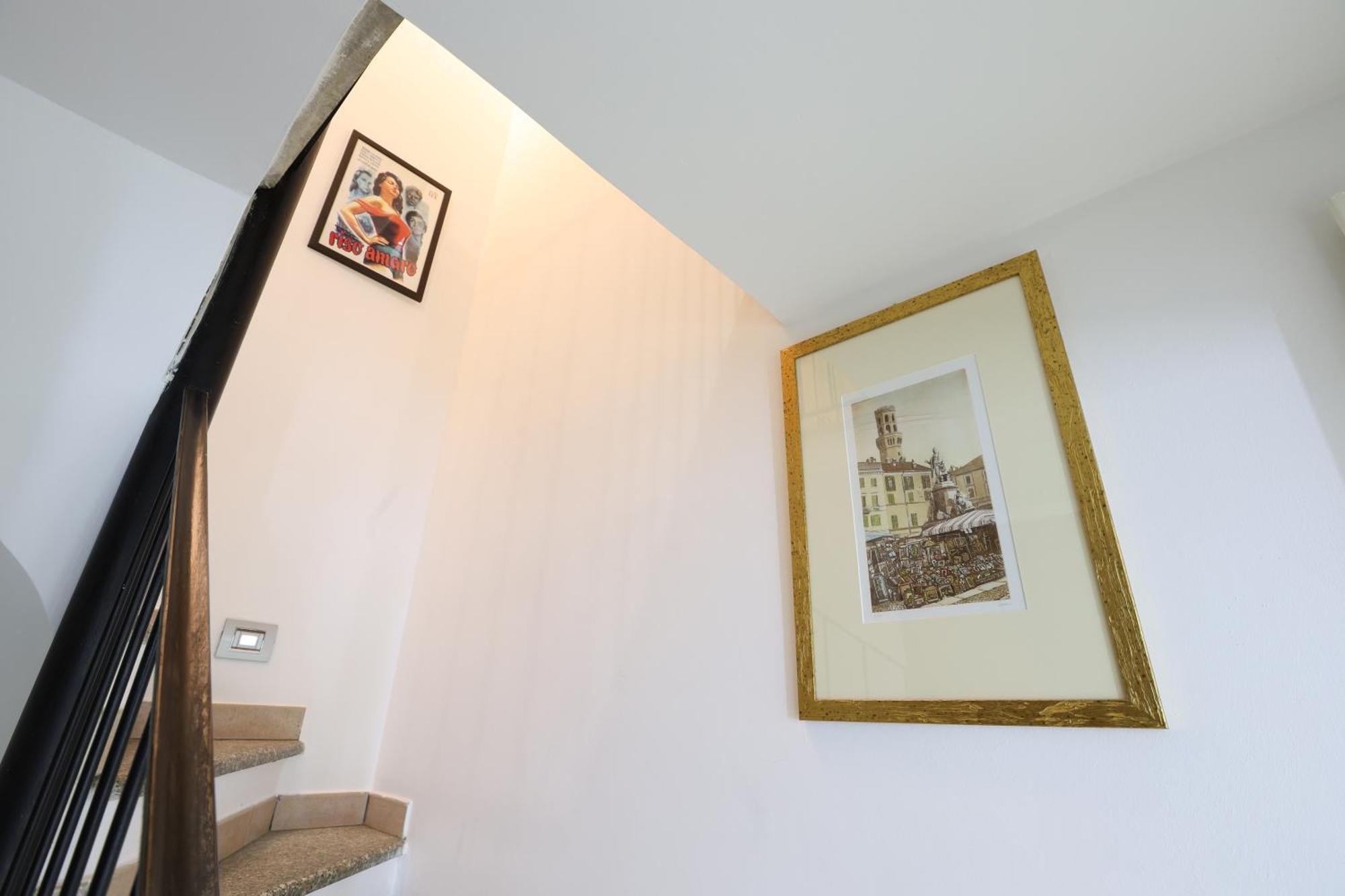 Loft Piazza Cavour Верчелли Экстерьер фото